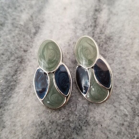 Vintage Gray Enamel Post Earrings, Minimal Circular Design, Silver Tone Setting - Picture 1 of 5